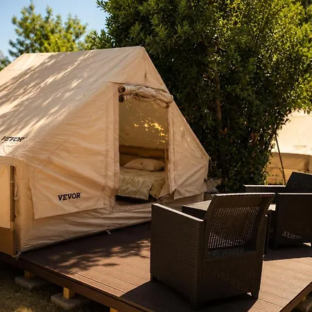 Glamping - Acces Sauna Et Jacuzzi A Luksustelt Outreau